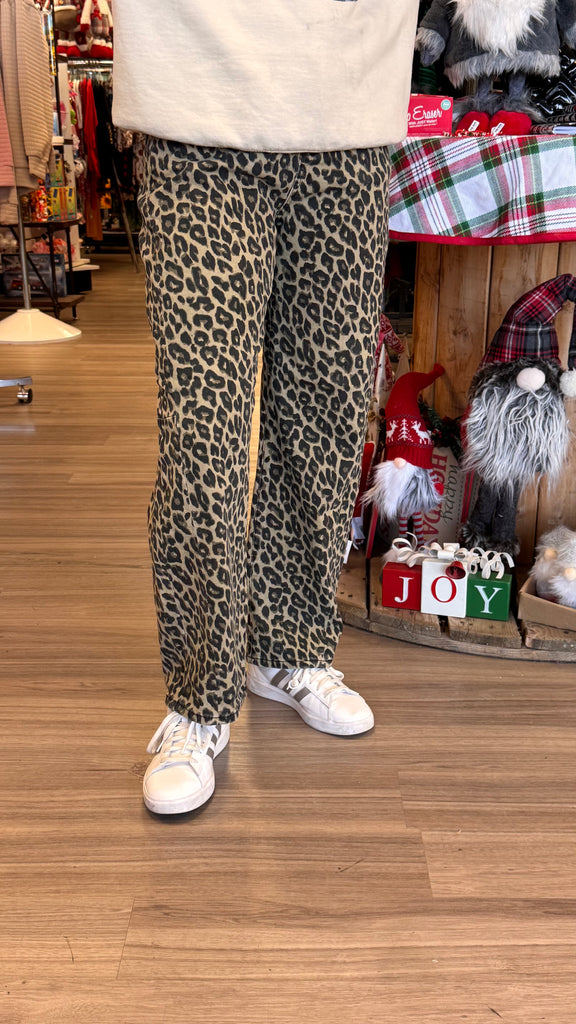Risen Leopard Print Jeans