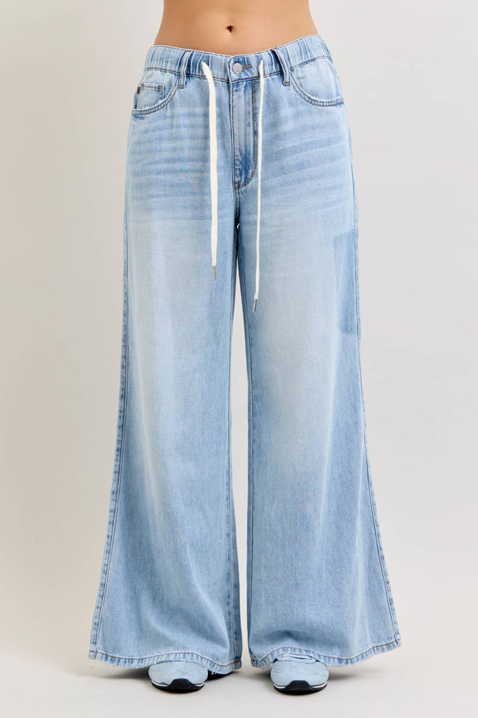 Judy Blue Jeans - HW Featherweight Palazzo Shadow Light Pkts W/ Elastic WB: LT / 13(31)