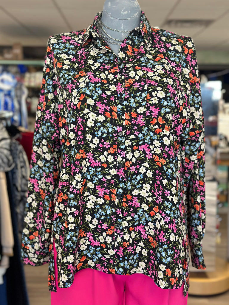 Ditsy floral button down blouse with a relaxed fit