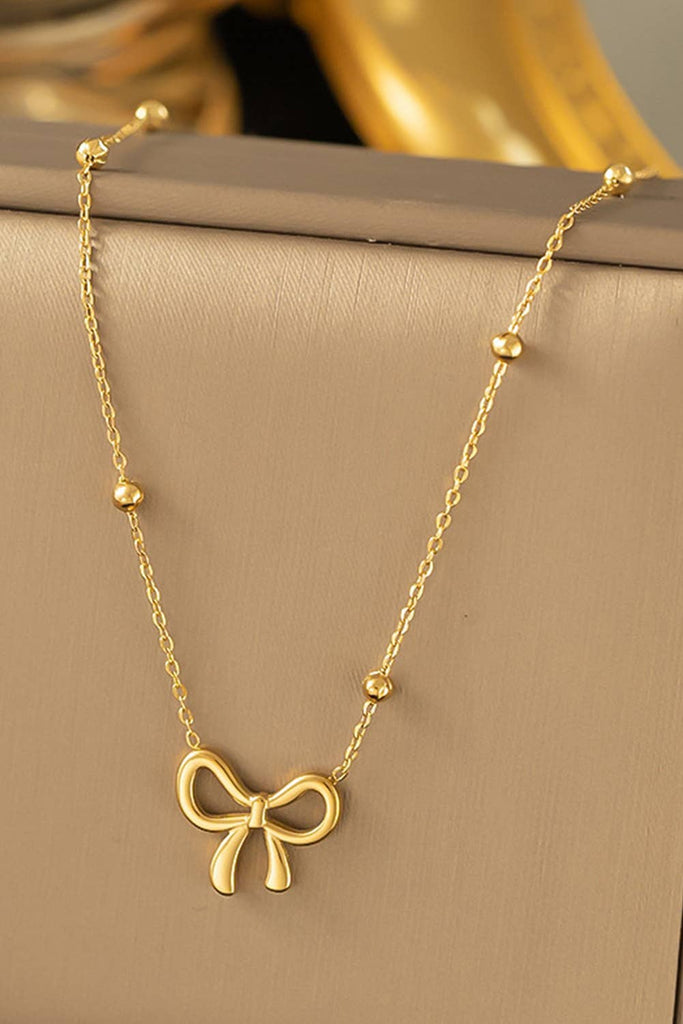 Bowknot Pendant Choker Necklace: Gold
