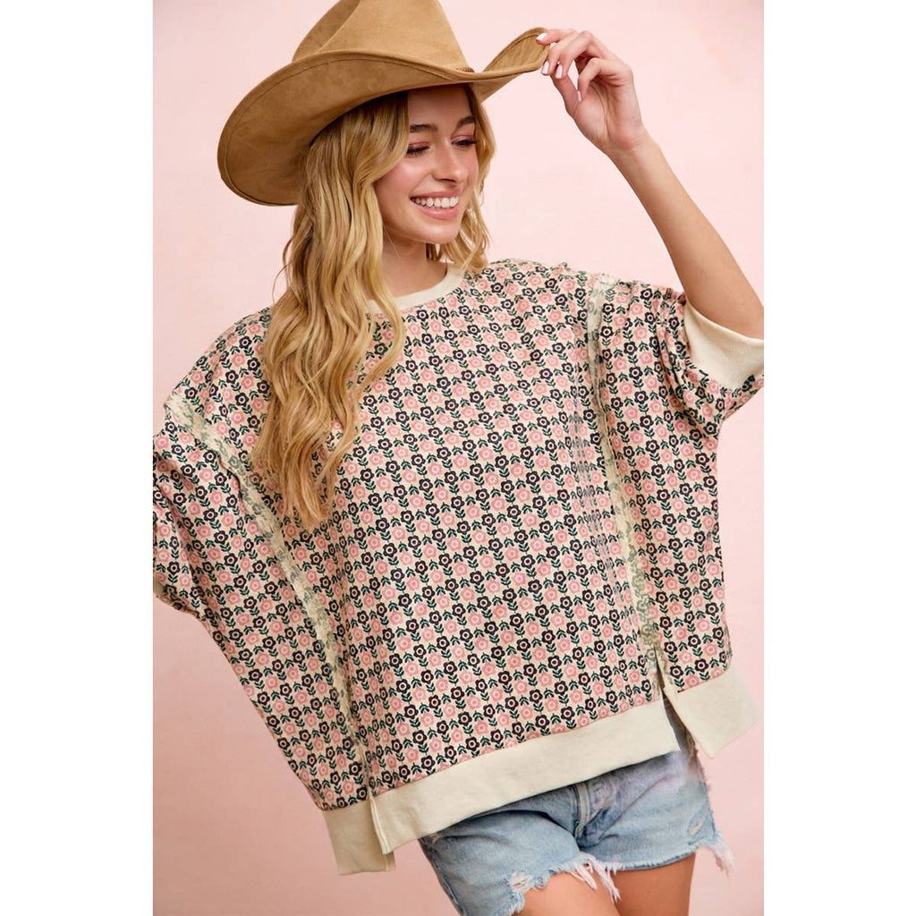FLOWER PRINTED OPENSEAM DETAIL QUARTER SLEEVE TOP