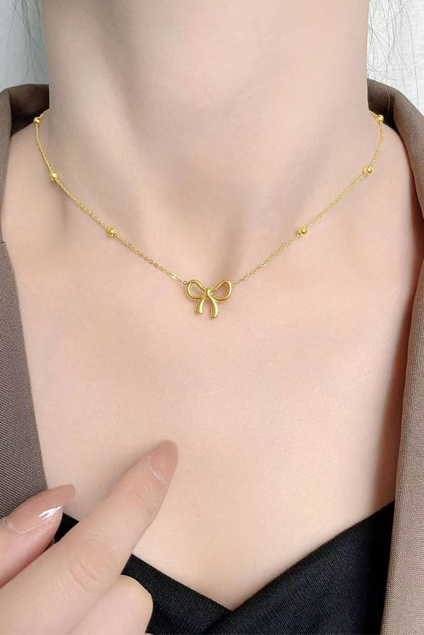 Bowknot Pendant Choker Necklace: Gold