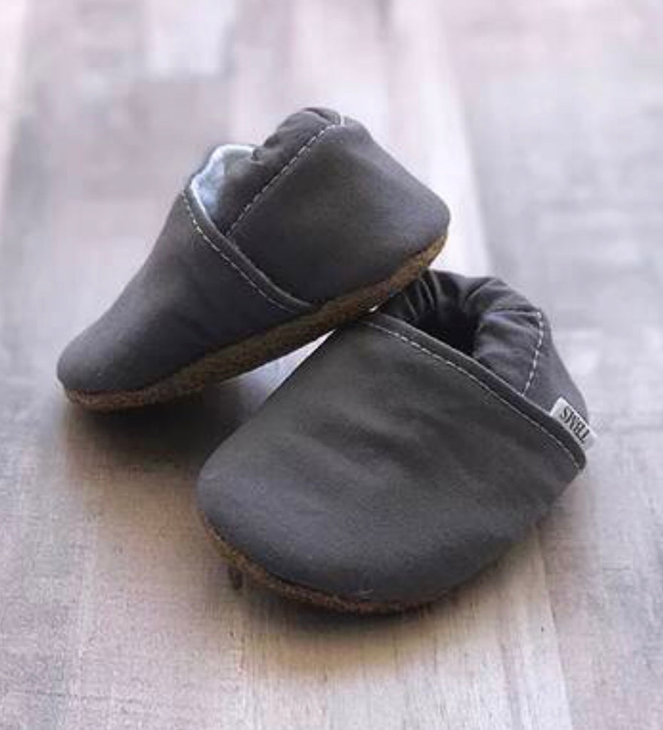 Gray Angled Moccasins - Matarow