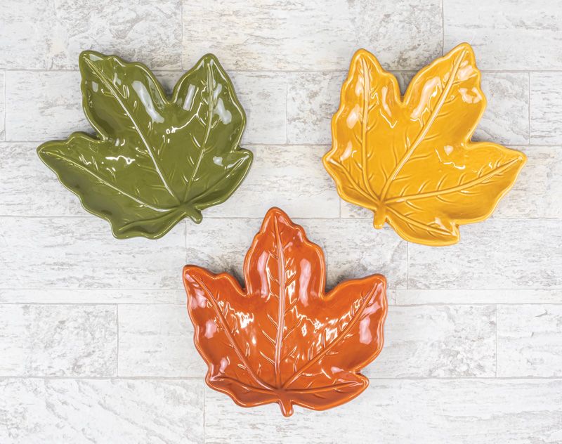 MAPLE LEAVES PLATE 3 ASST.