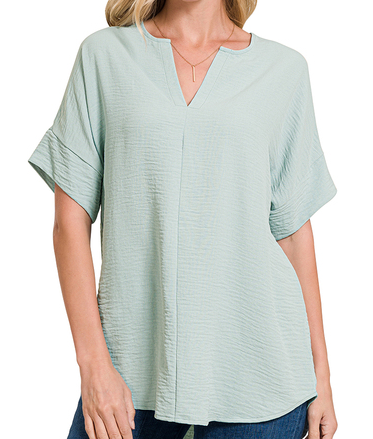 WOVEN AIRFLOW SPLIT NECK SHORT SLEEVE TOP