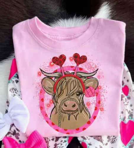 Highland Cow Heart Tee