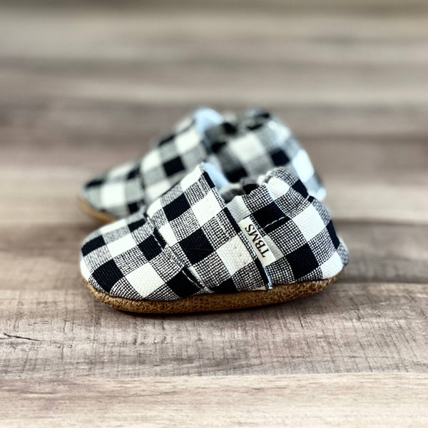 Black And White Buffalo Check Angled Moccasins - Matarow